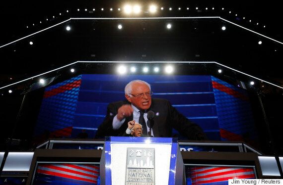 기승전결 : 버니 샌더스가 '클린턴 전당대회'에서 자신의 지지자들을 설득한 논리는 정말 완벽하다