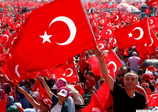 터키 에르도안 대통령이 100만명이 운집한 집회에서 건재를 과시했다 (사진, 동영상)