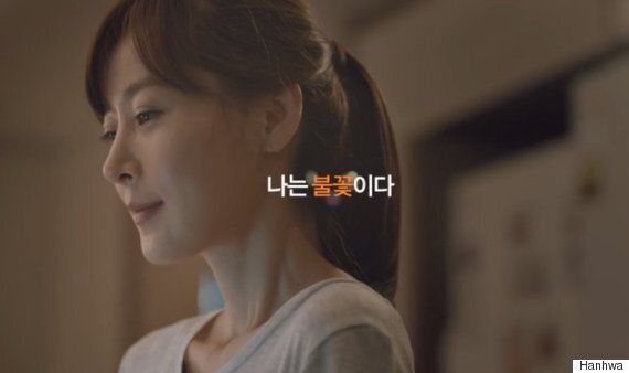 엄마가 '50년 동안' 싱크대 앞에서 설거지만 하는 이 광고는 좀 많이 무섭다(영상)