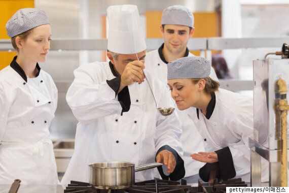 해외 취업을 고려하게 되는 8가지 직업