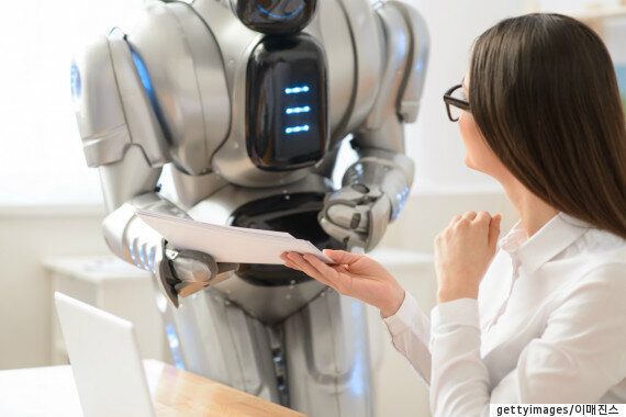 해외 취업을 고려하게 되는 8가지 직업