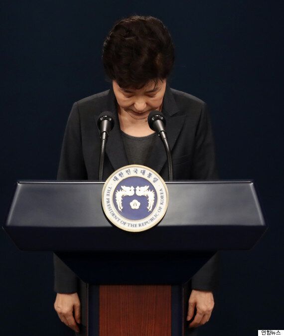 '중성 명사로서의 정치인' 클린턴과 박근혜