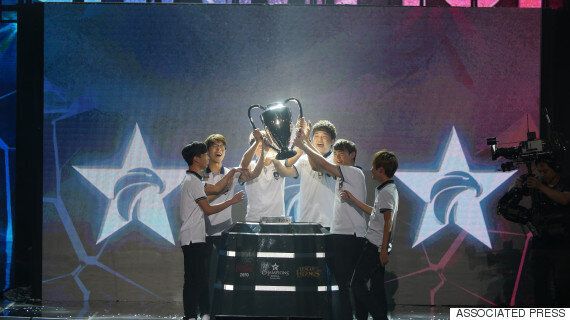 2024 올림픽에서는 e스포츠 경기를 보게 될 수도 있다