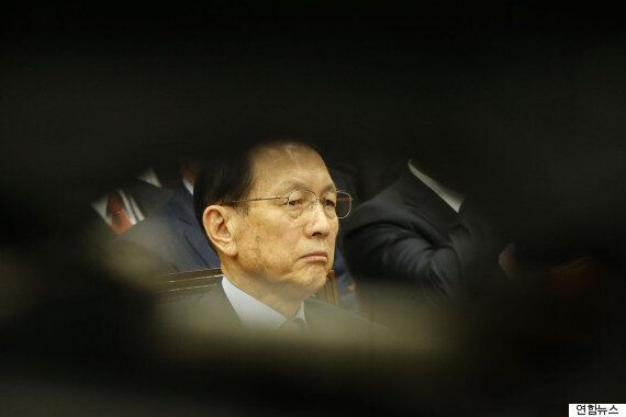 김기춘은 자신을 둘러싼 '최순실 의혹'을 8가지로 반박했다