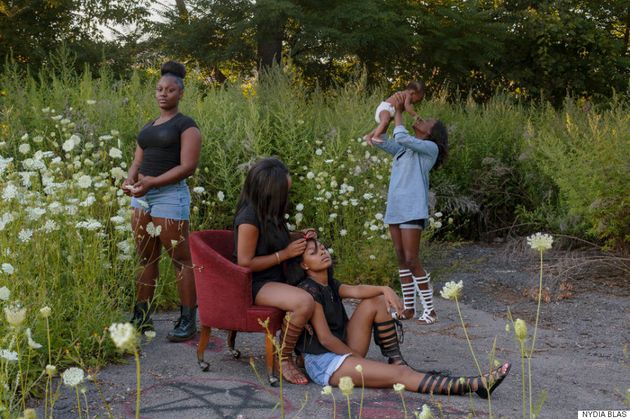 사진작가 나디아 블라스가 유색 인종 여성만 사진에 담는 이유