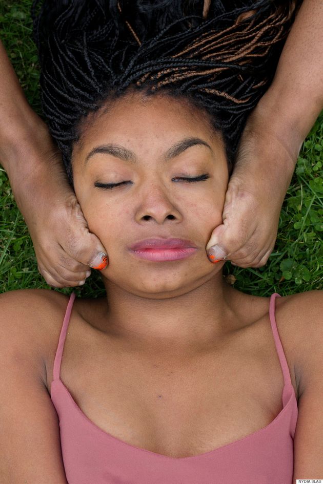 사진작가 나디아 블라스가 유색 인종 여성만 사진에 담는 이유