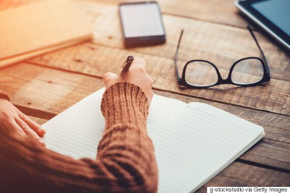 더 행복하고 차분한 사람이 되는 쉬운 방법 17가지