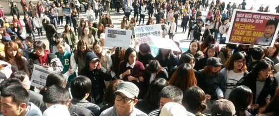 카이스트 학생들이 반기문을 열렬하게 맞이했다