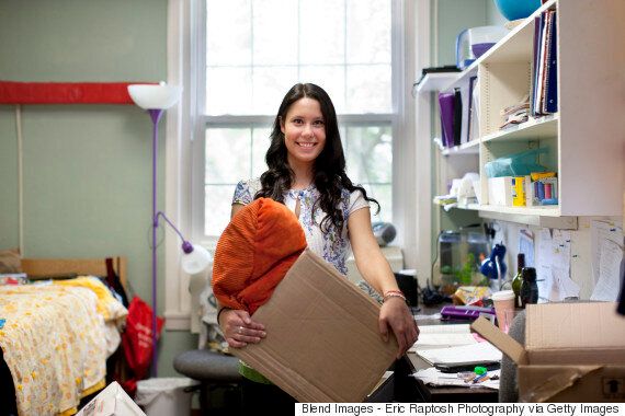 요즘 대학 기숙사가 학생에게 요구하는 과도한 개인정보는 이런 수준이다