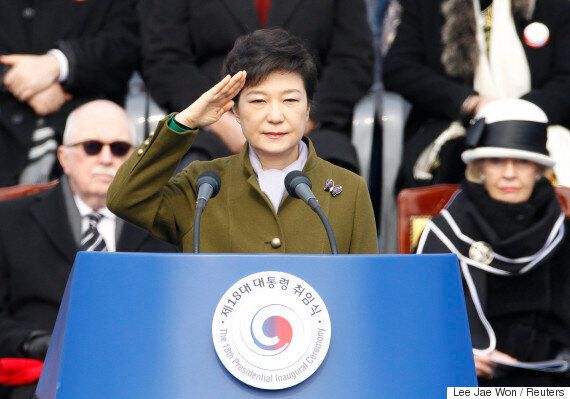 헌법재판소가 대한민국 제18대 대통령 박근혜 탄핵심판에서 '파면'을 결정하다