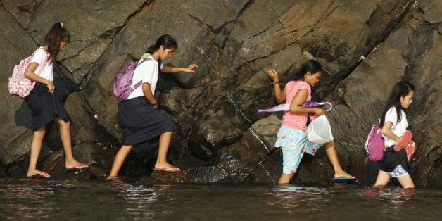 전 세계 소녀들이 공부하러 학교 가는 모습을 담은 60장의 멋진 사진