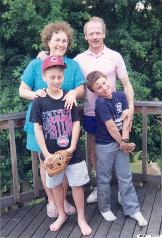 함께 있어도 외롭다 : 게이들의 새 전염병, 외로움