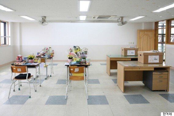 6개의 책상이 아직도 단원고에서 주인을 기다린다