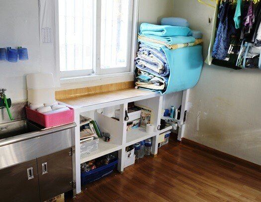 '박근혜의 독방'과 유사한 교도소 사진 2장