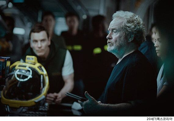 에이리언을 탄생시킨 리들리 스콧 감독이 40년만에 그 놀라운 스토리를 밝힌다