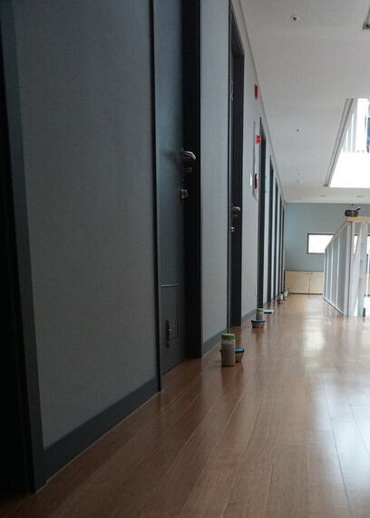 깜깜한 상자 속의 한 줄기 빛