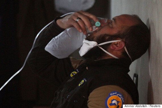 러시아와 시리아가 동시에 기자회견을 열어 '화학무기' 사용을 부인했다