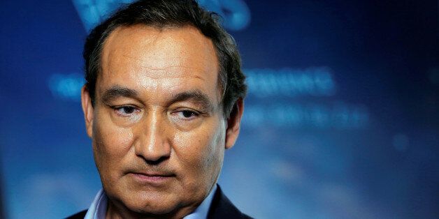 Chief Executive Officer of United Airlines Oscar Munoz introduces a new international business class dubbed United Polaris in New York, U.S. June 2, 2016. REUTERS/Lucas Jackson
