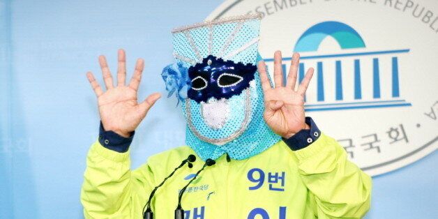 늘푸른한국당 이재오가 '복면 대선토론회'를 제안했다 (사진)