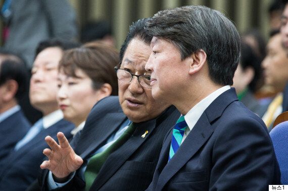 박지원이 '초대 평양 대사' 발언에 밝힌 입장은 안철수의 말과 조금 다르다