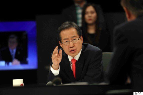 정의당이 '동성애 차별 반대하지만 동성결혼 찬성 안 한다'는 문재인의 말을 완벽하게 반박했다