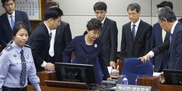 Former South Korean President Park Geun-hye arrives for her trial at the Seoul Central District Court in Seoul, South Korea, May 23, 2017. REUTERS/Ahn Young-joon/Pool