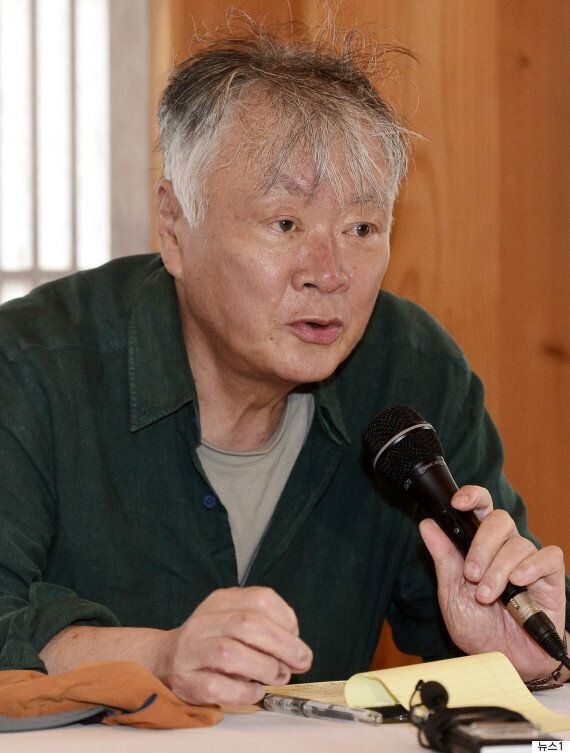 김훈이 여성을 잘 알지 못하면서 사물화한다는 비판에 밝힌 입장