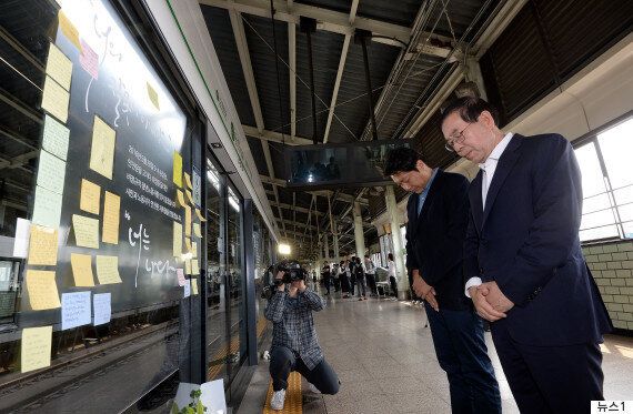 서울시가 무기계약직 2442명을 모두 정규직으로 전환하기로 했다