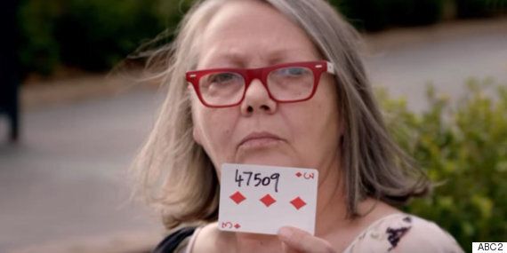 호주인들을 혼란에 빠뜨린 카드 마술(동영상)