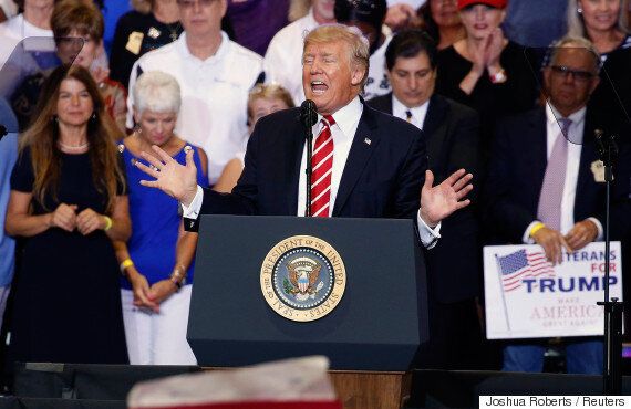 도널드 트럼프가 갑자기 '통합'을 강조하며 모두를 어리둥절하게 만들다