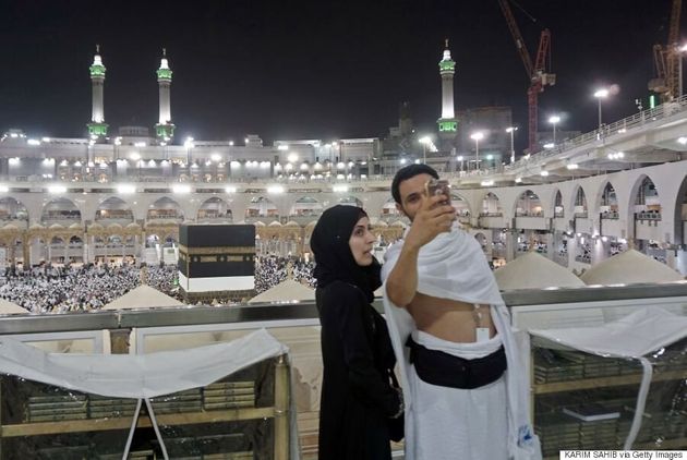 이슬람에서 가장 성스러운 곳인 메카 순례가 절정에 달했을 때의 모습
