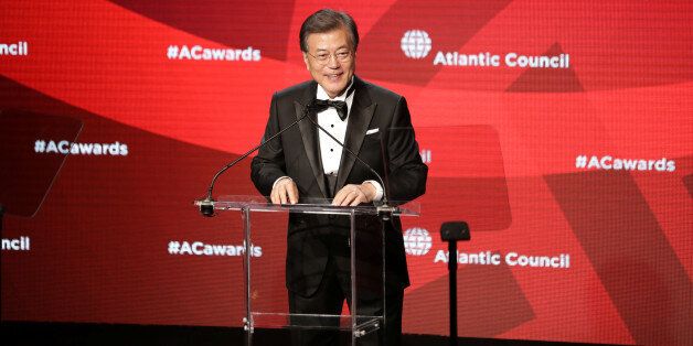 South Korea's President Moon Jae-in receives the Global Citizen Award at an Atlantic Council event in New York, U.S. September 19, 2017. REUTERS/Stephen Yang