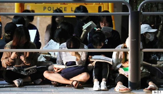 올해의 수험생들은 혼자 올해의 명절 연휴를 보낸다