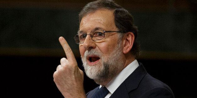 MADRID, SPAIN - OCTOBER 11:  Spanish Prime Minister Mariano Rajoy speaks at the Spanish Parliament following the Catalonian independence vote on October 11, 2017 in Madrid, Spain. Mr Rajoy has asked Catalan leader Carles Puigdemont to confirm whether or not he has declared independence.  (Photo by Pablo Blazquez Dominguez/Getty Images)