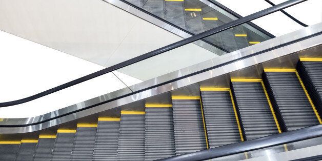 Escalator technology up and down step