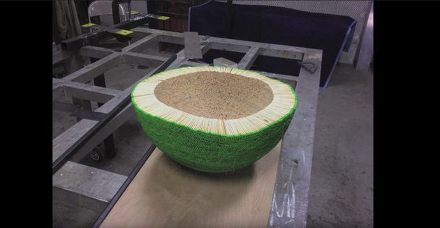 4만 2천개의 성냥에 불을 붙여봤다(동영상)