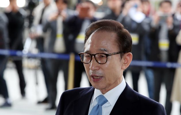 다스·특활비 등 MB혐의 20여개 ‘마라톤 공방’ 예고