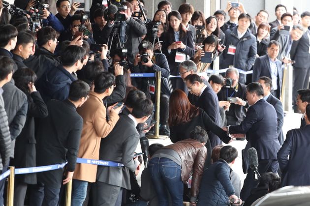 다스·특활비 등 MB혐의 20여개 ‘마라톤 공방’ 예고