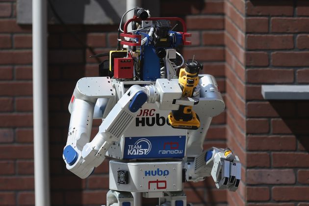 자료 사진: 카이스트가 2015년 공개한 휴보 로봇.