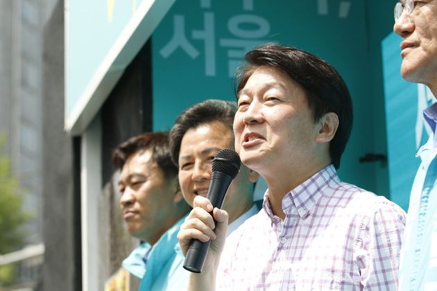 7일 안철수 바른미래당 서울시장 후보가 서울 장안사거리에서 집중 유세를 하고 있다.