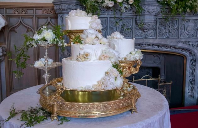 클레어 프탁이 해리 왕자와 메건 마클 결혼식을 위해 제작한 웨딩케이크.