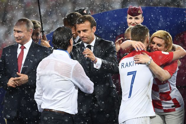 크로아티아 대통령이 패배한 선수들을 위로한 방법