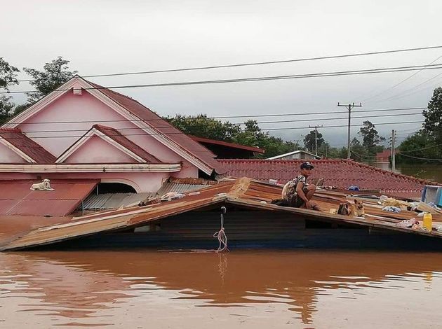 붕괴된 라오스 세피안-세남노이 댐 인근 주민들이 페이스북에 올린 피해 모습