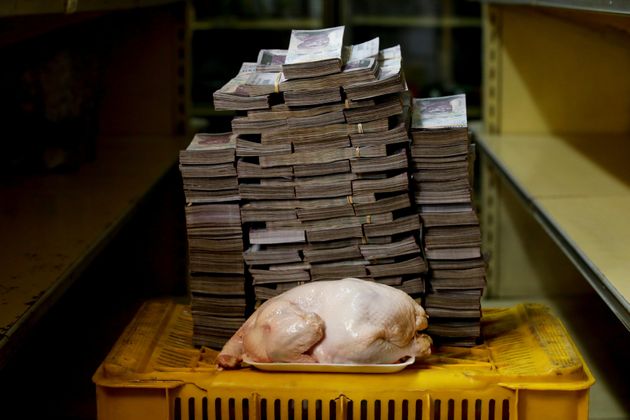 생닭 한 마리의 가격은 1,460만 볼리바르다. 
