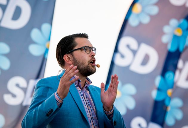 극우 스웨덴민주당 대표 임미 오케손이 선거 연설 집회에서 발언하고 있다. 2018년 9월8일, 스톡홀름. 
