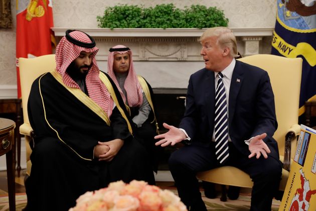 사우디아라비아의 왕위 계승자이자 실질적 지도자인 무함마드 빈 살만 왕세자가 백악관을 방문해 도널드 트럼프 미국 대통령을 만났을 때의 모습. 2018년 3월20일.