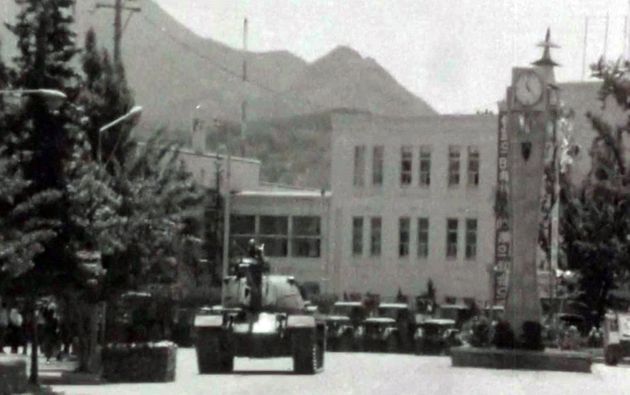 1980년 5월 전남도청을 장악한 계엄군의 모습.