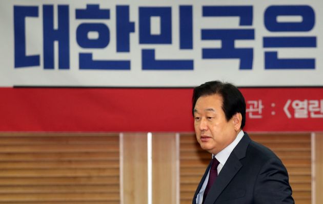 전원책이 한국당 앞날을 예측하며 쳐내야 할 사람들을 언급했다