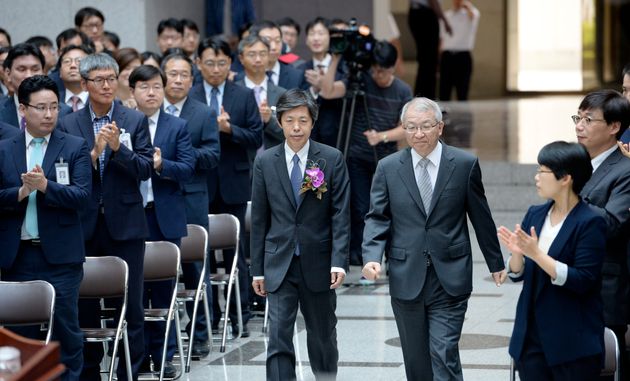 사진은 2016년 9월, 양승태 대법원장이 김재형 대법관 취임식장에 입장하는 모습.
