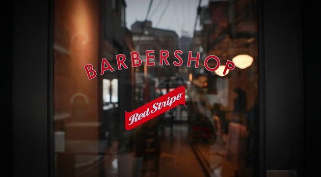 [태우's PICK] 한남동에는 면도도 받고 치킨버거도 먹을 수 있는 공간이 있다